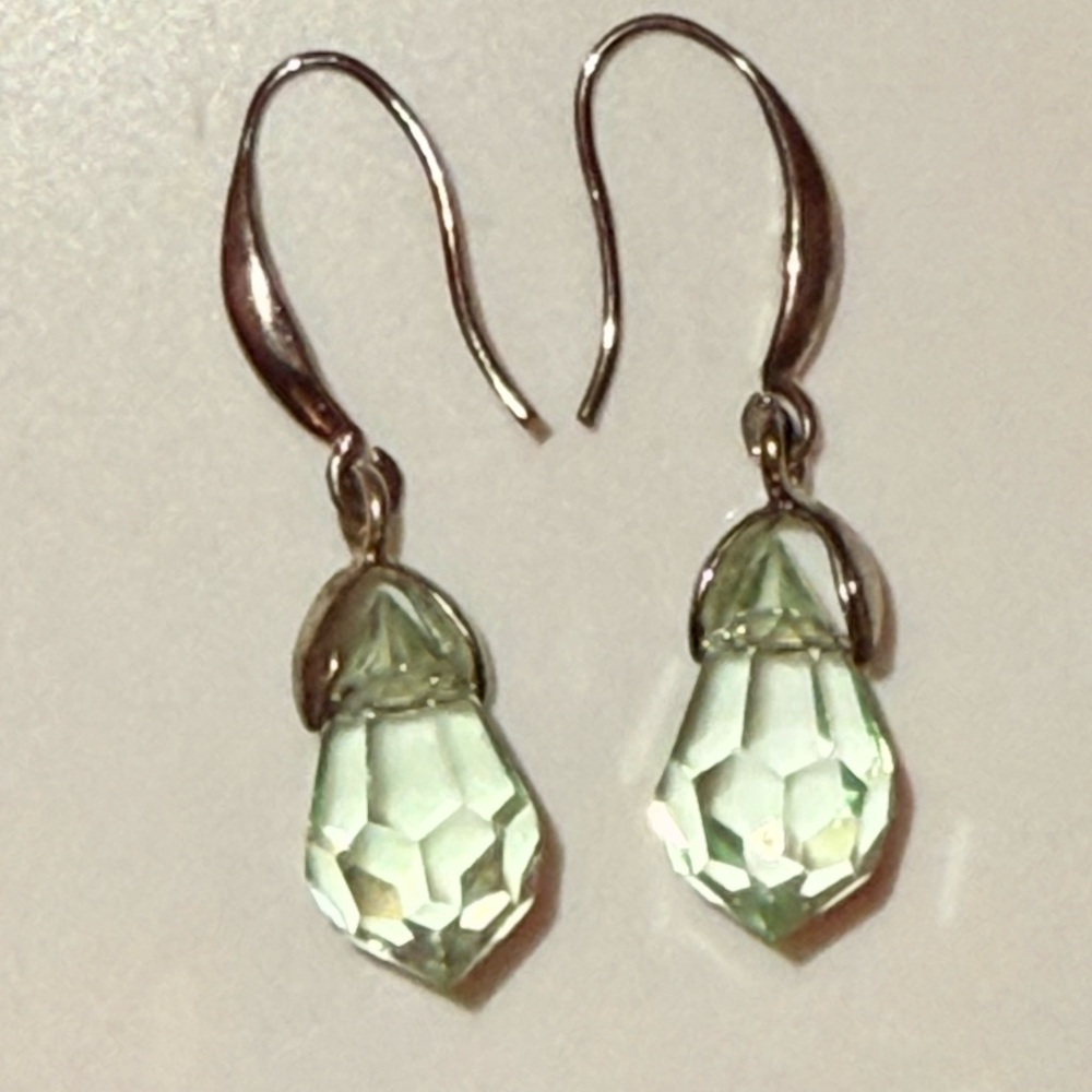 Chic Silver and Green Teardrop Earrings